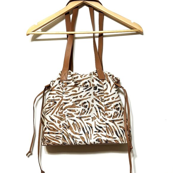 Lucky Brand Drawstring Purse - Picture 3 of 6